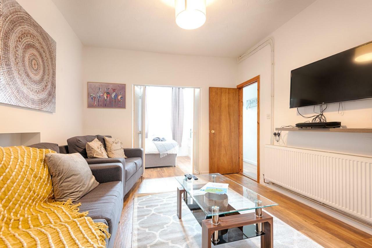 Generous House Near The Liberty Stadium Apartment Swansea