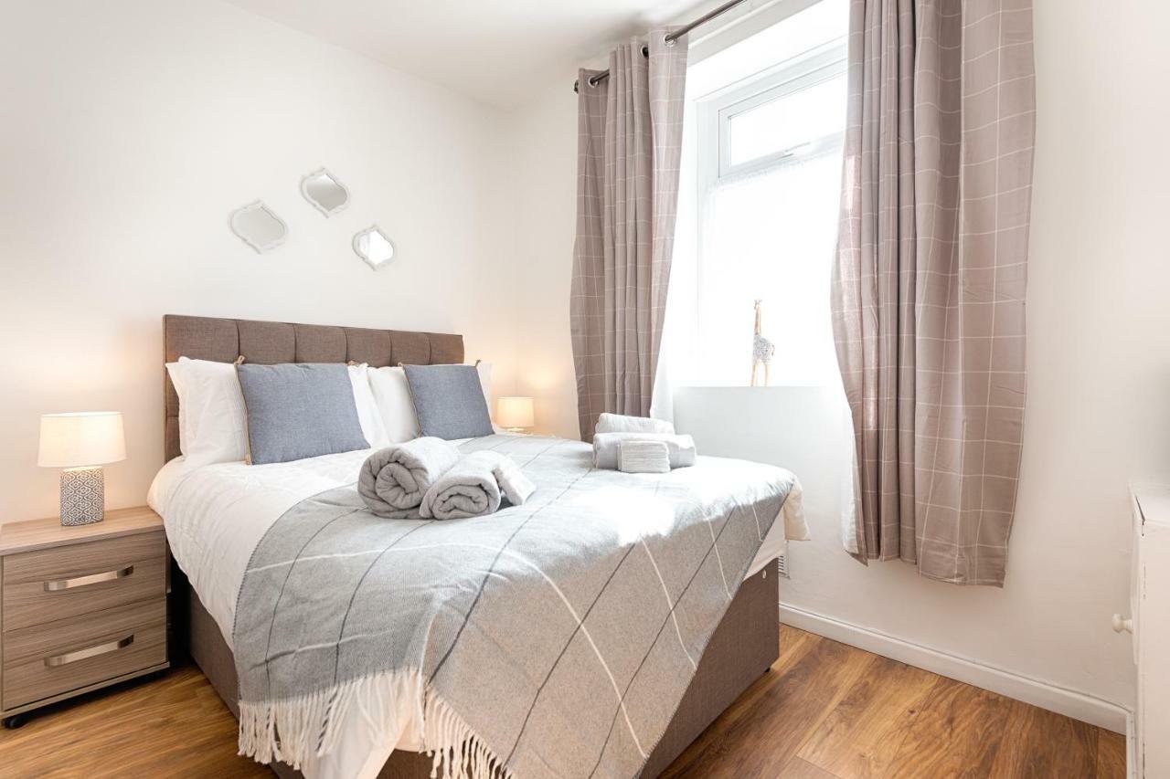 Generous House Near The Liberty Stadium * Swansea